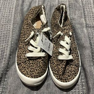 Mad love brand sneakers, leopard animal print, brown and dark brown, size 8